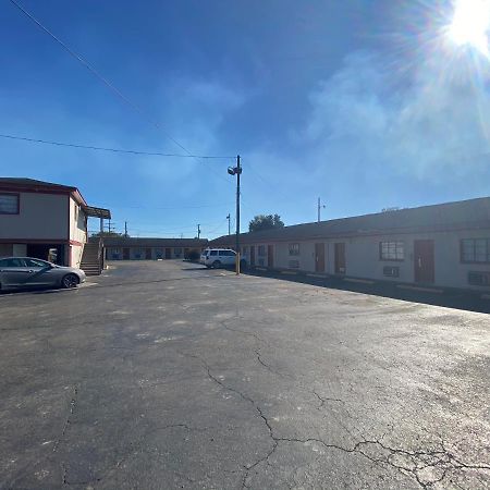 Relax Inn-Plaquemine Exterior photo