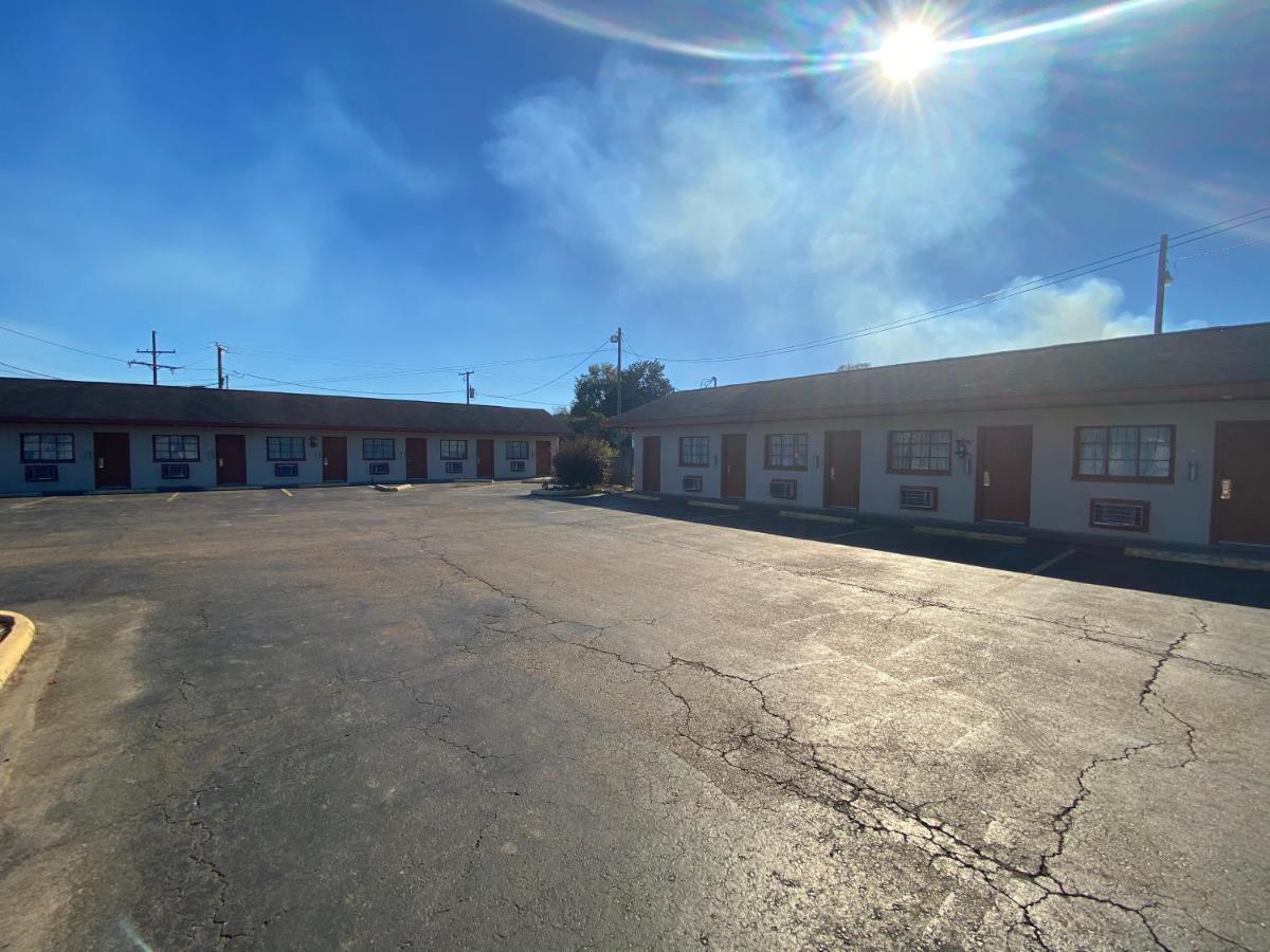 Relax Inn-Plaquemine Exterior photo